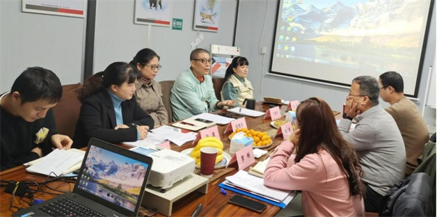 �Ͼ����պ����W�����������z�I(y��)�M�м��g(sh��)����